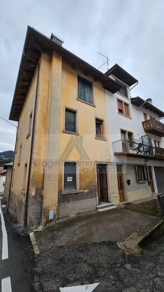 Casa indipendente in vendita a Lozzo di Cadore