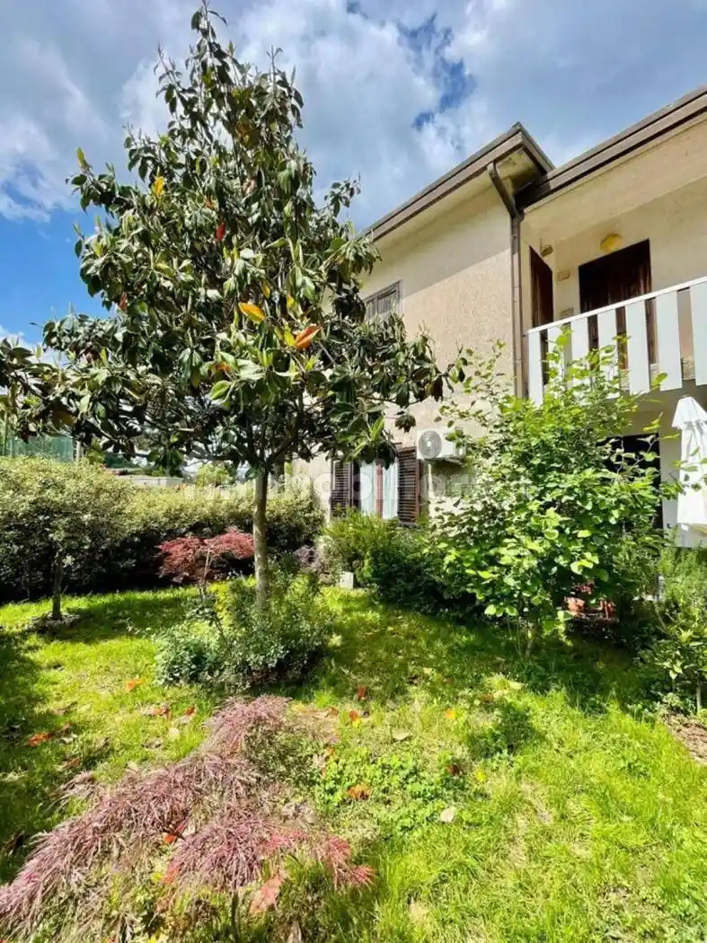 Villetta a schiera in vendita a San Massimo