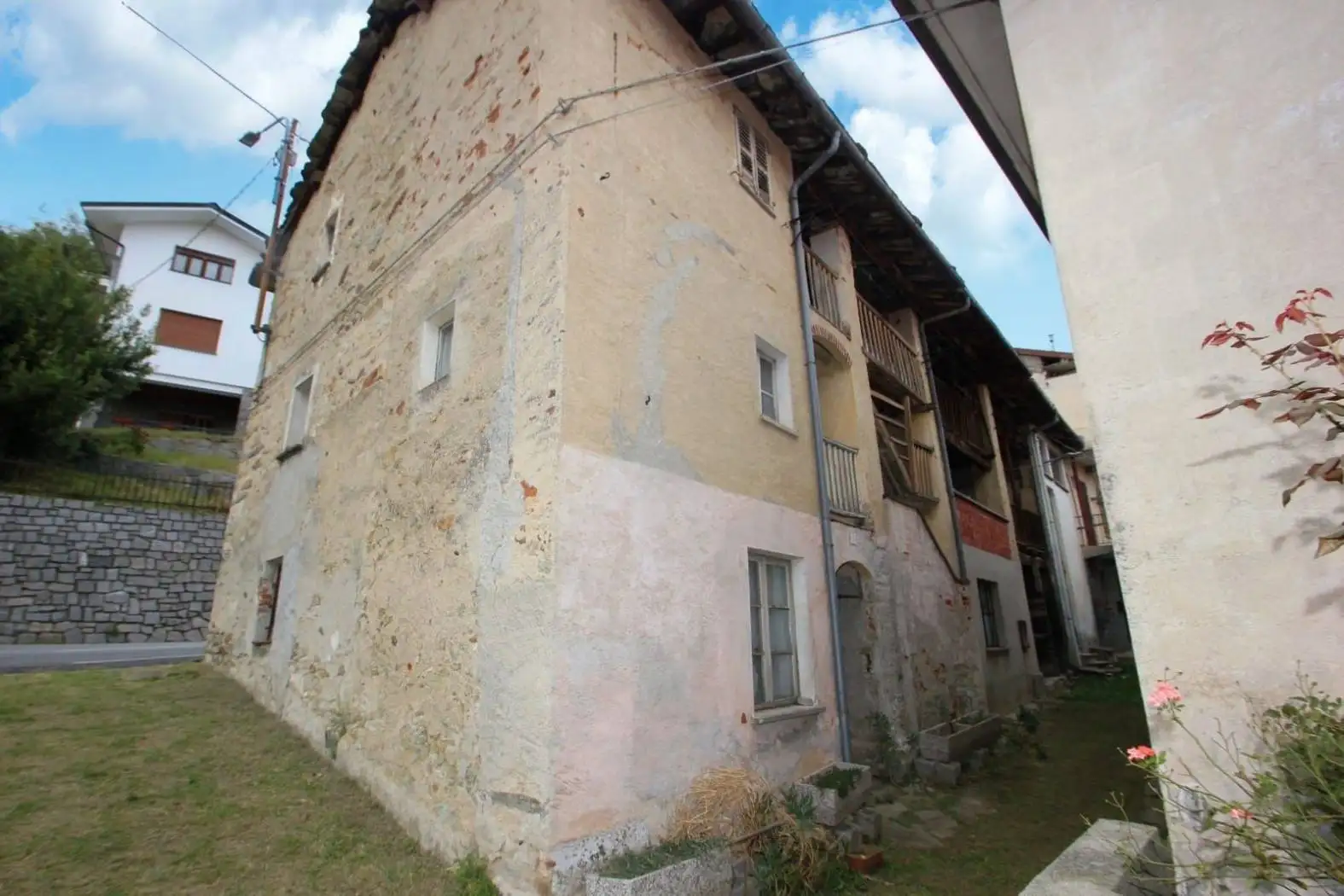 Terratetto unifamiliare via Martiri della Libertà, Centro, Donato - foto 3