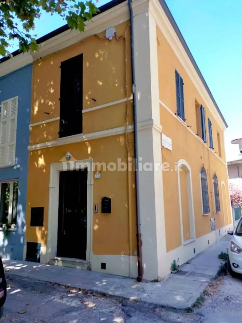 Appartamento in affitto a Fano