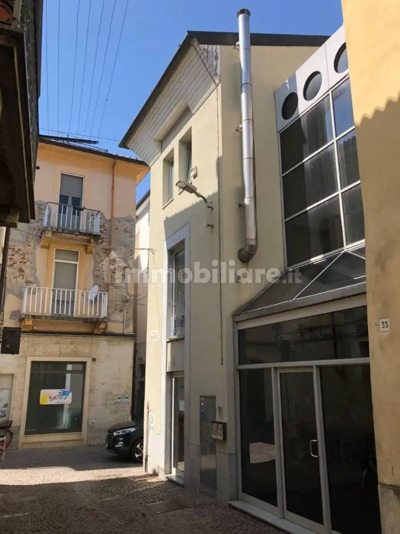 Palazzo - Edificio in Affitto - foto 2