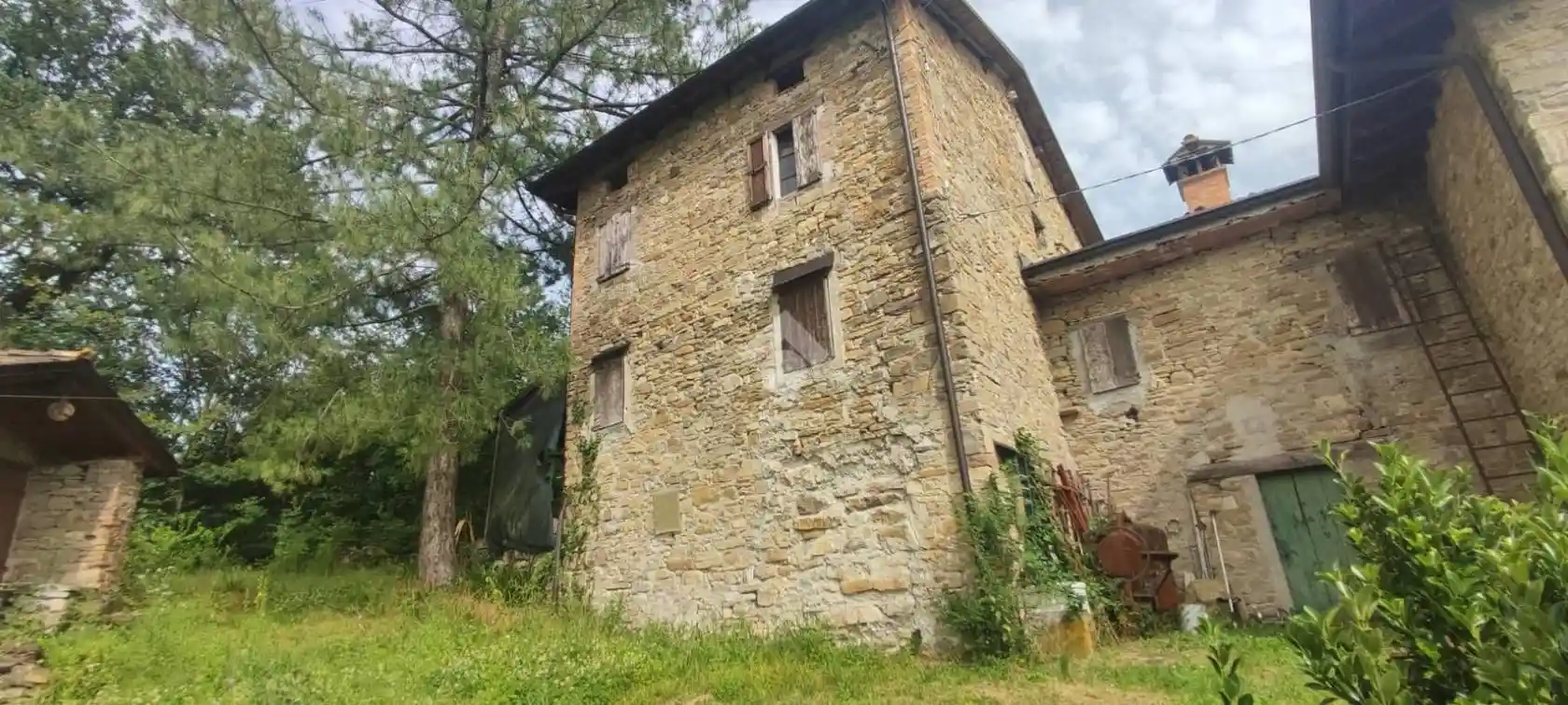 Casa indipendente in vendita a Carpineti