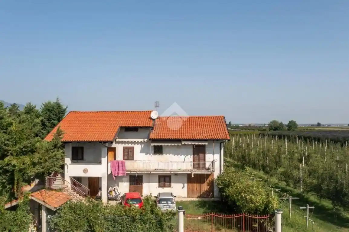 Casa indipendente in vendita a Revello