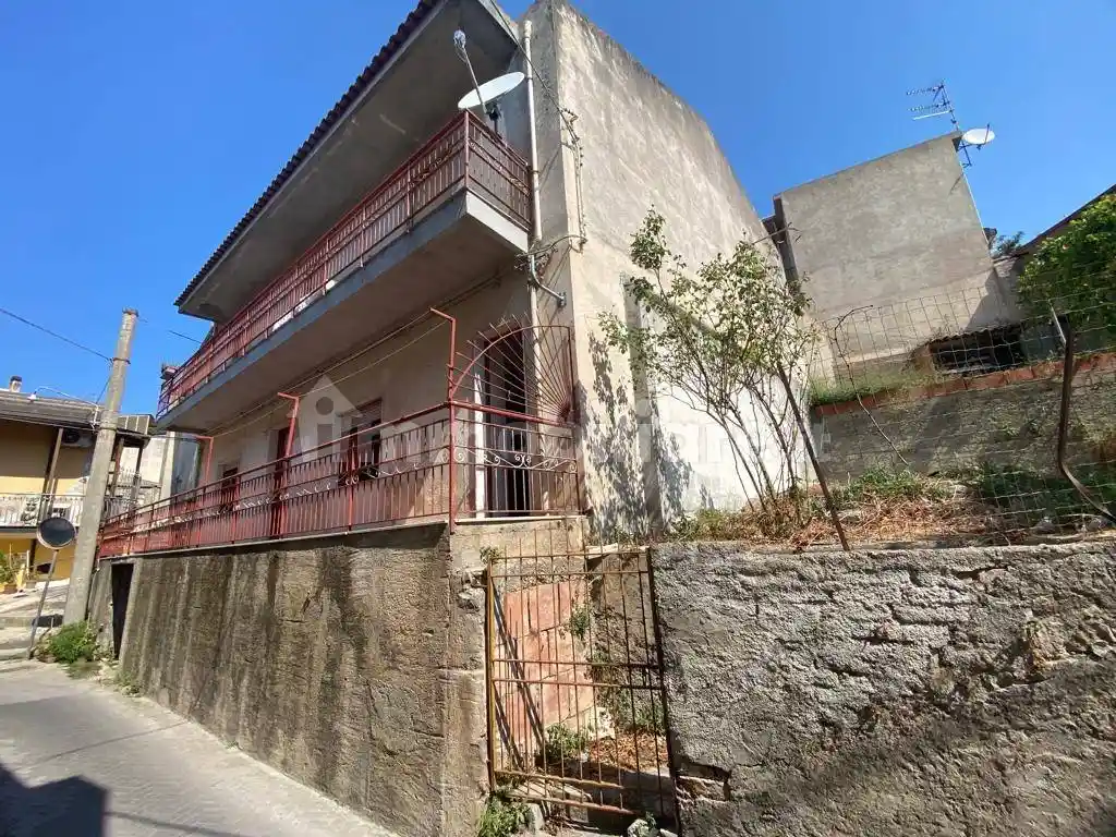 Casa indipendente in vendita a Capo d'Orlando