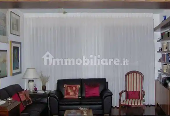 Appartamento via Londra 32, Centro, Potenza - foto 2