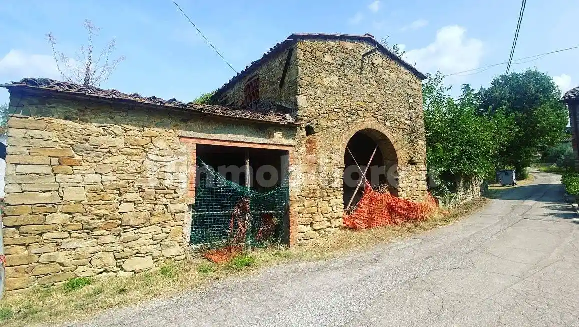 Rustico - Casale in vendita a Arezzo