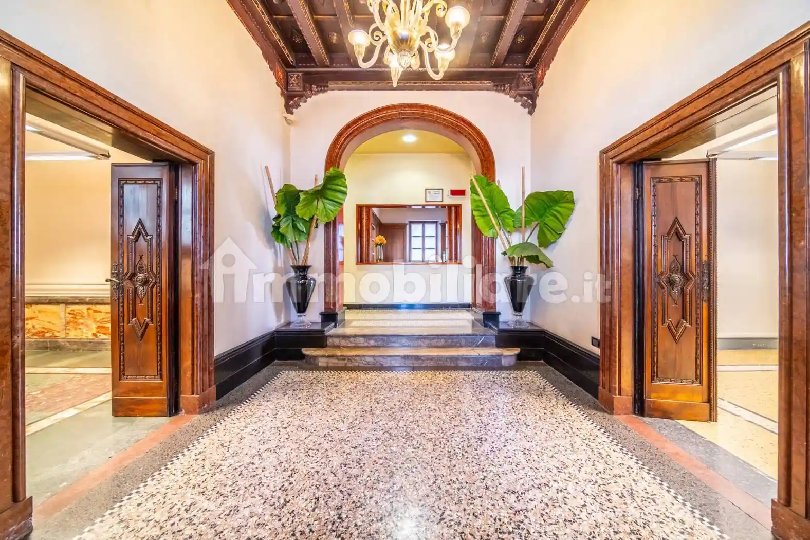 Palazzo - Edificio in vendita a Udine