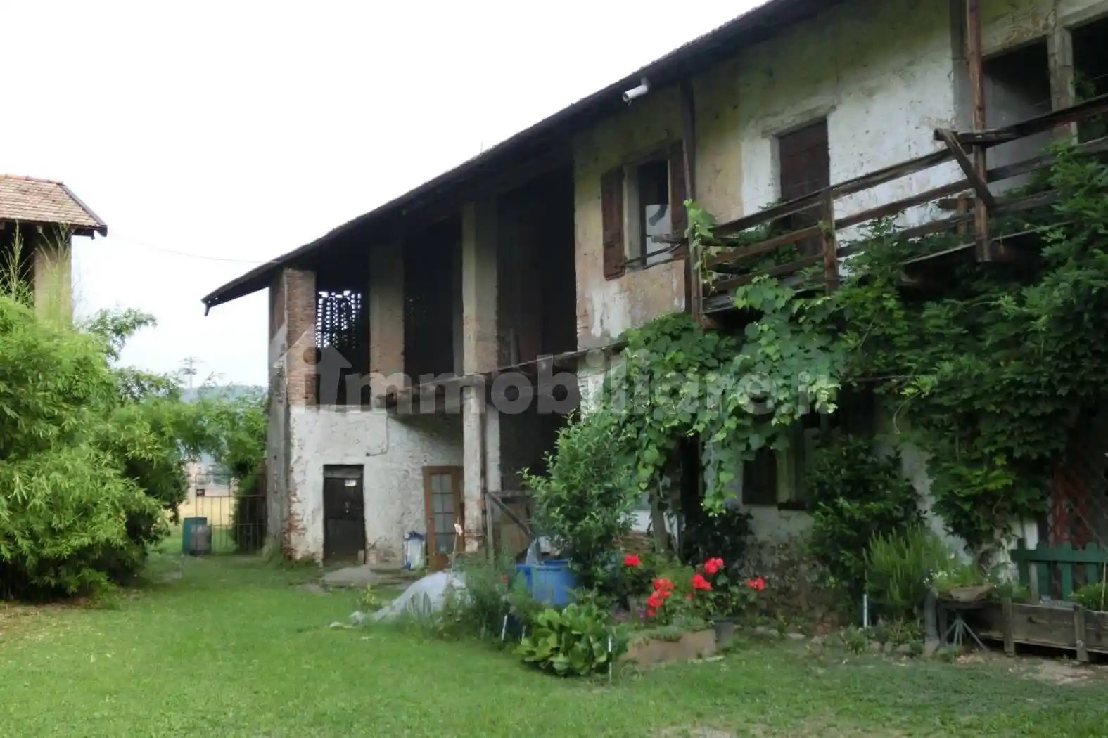 Rustico - Casale in vendita a Bergamo