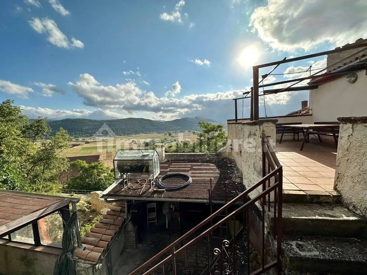 Terratetto unifamiliare via San Rocco, snc, Centro, Caporciano - foto 2