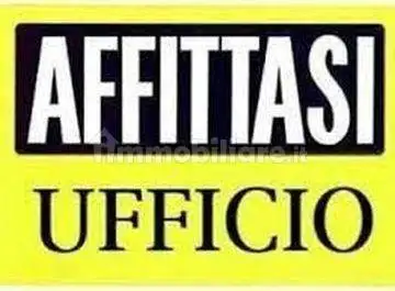 Palazzo - Edificio in affitto a Curno