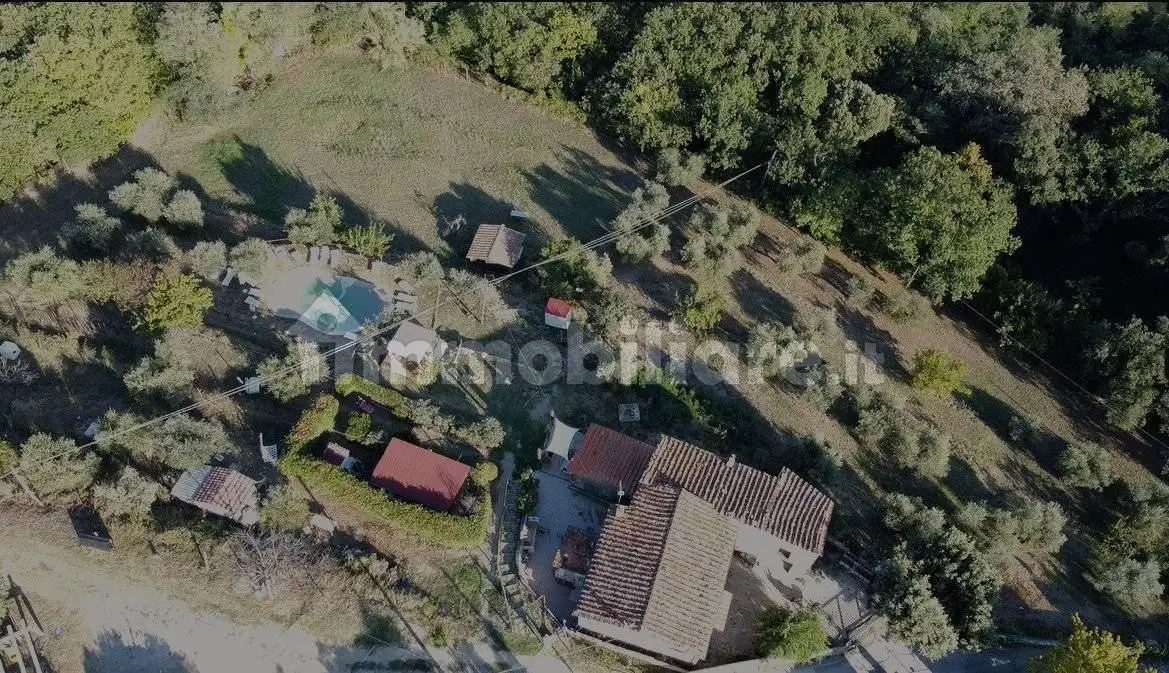 Rustico - Casale in vendita a Pistoia