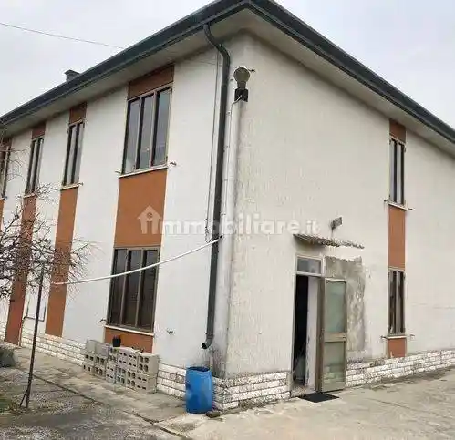 Villa in vendita a Papozze