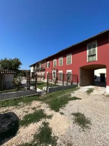 Rustico - Casale in vendita a Asti