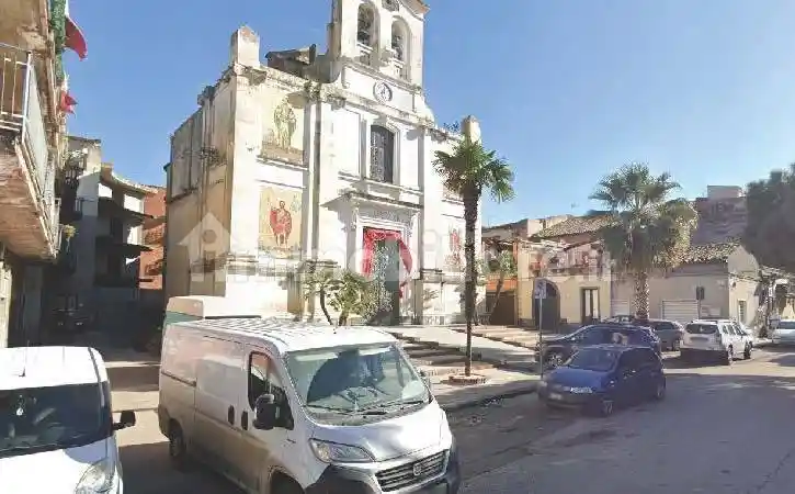 Palazzo - Edificio in vendita a Paternò