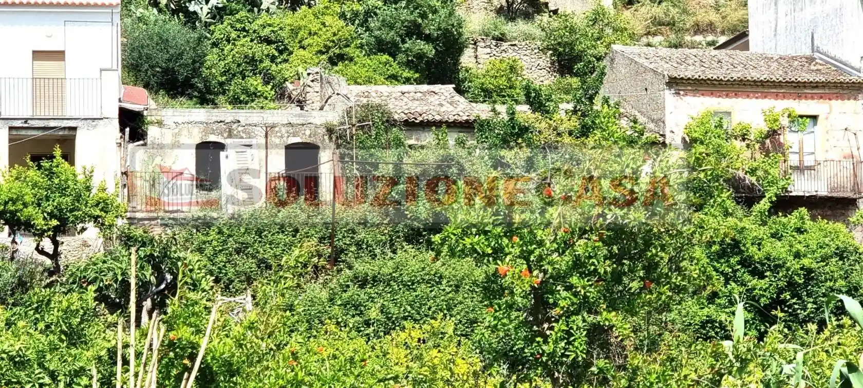 Casa indipendente in vendita a Nizza di Sicilia