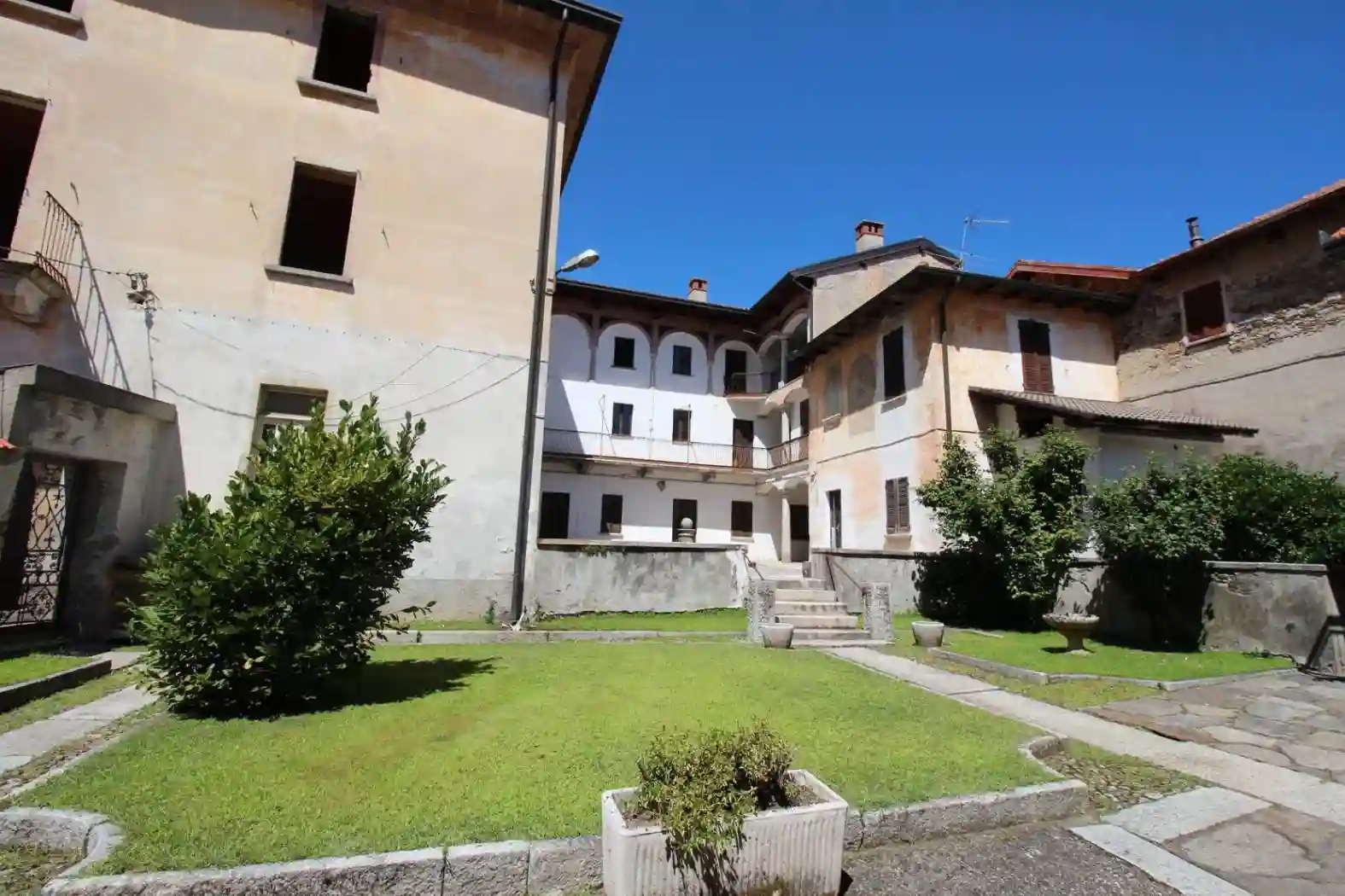 Palazzo - Edificio - foto 2