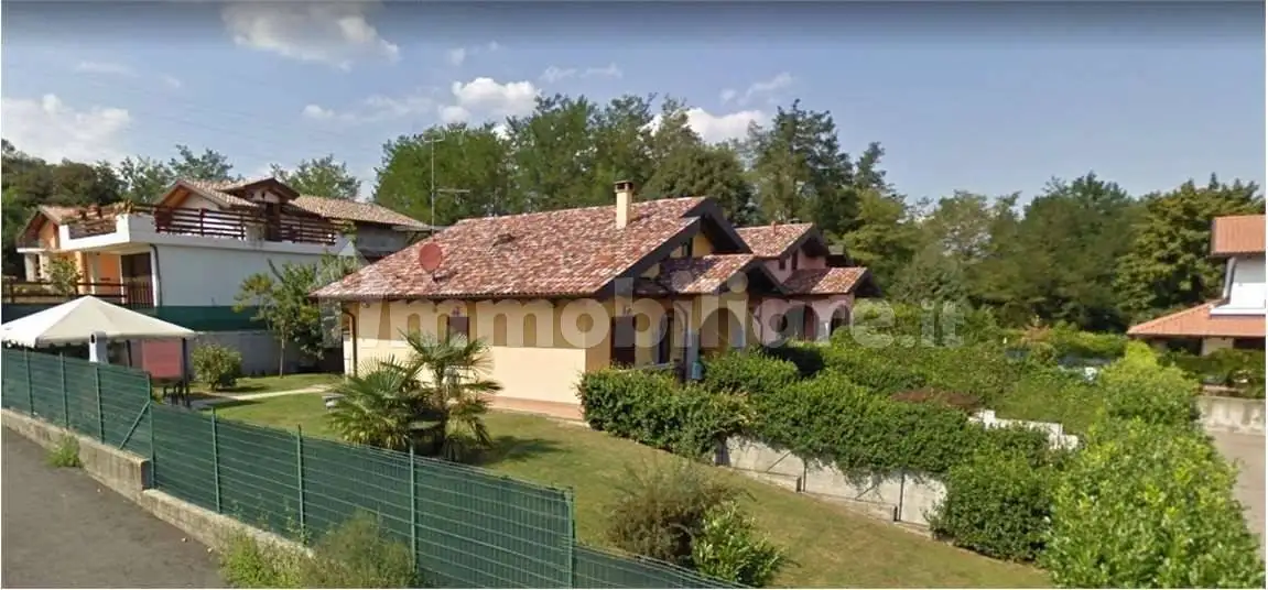 Villa in vendita a Paruzzaro