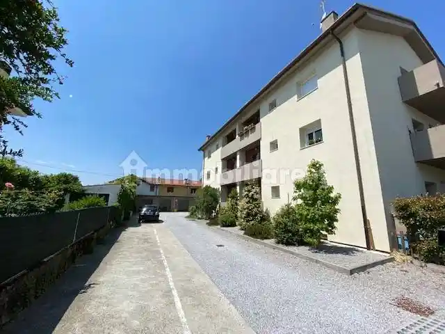 Palazzo - Edificio in vendita a Tavagnacco