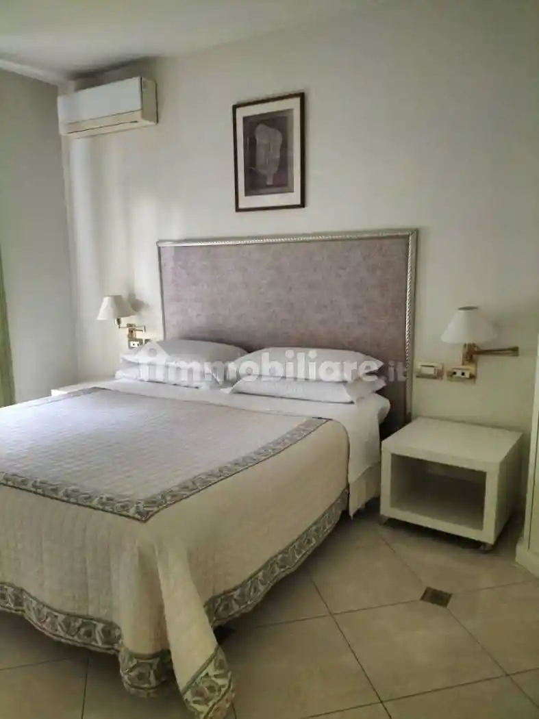 Appartamento via Giovanni Pascoli 4, Desenzano Centro, Desenzano del Garda - foto 4