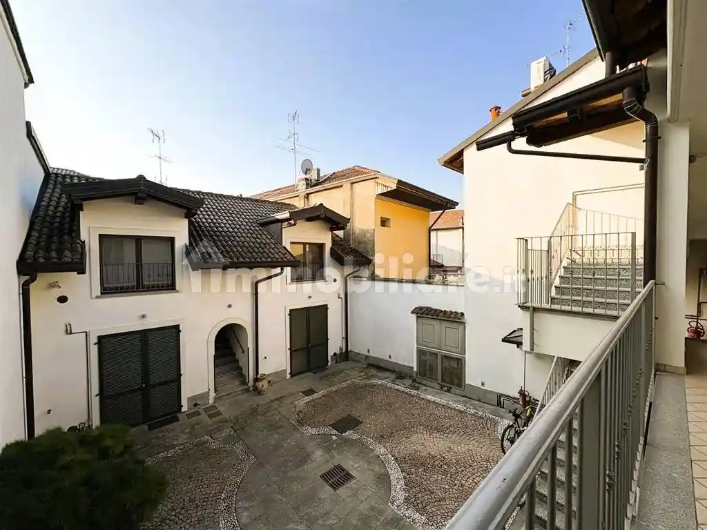 Appartamento in affitto a Vimercate