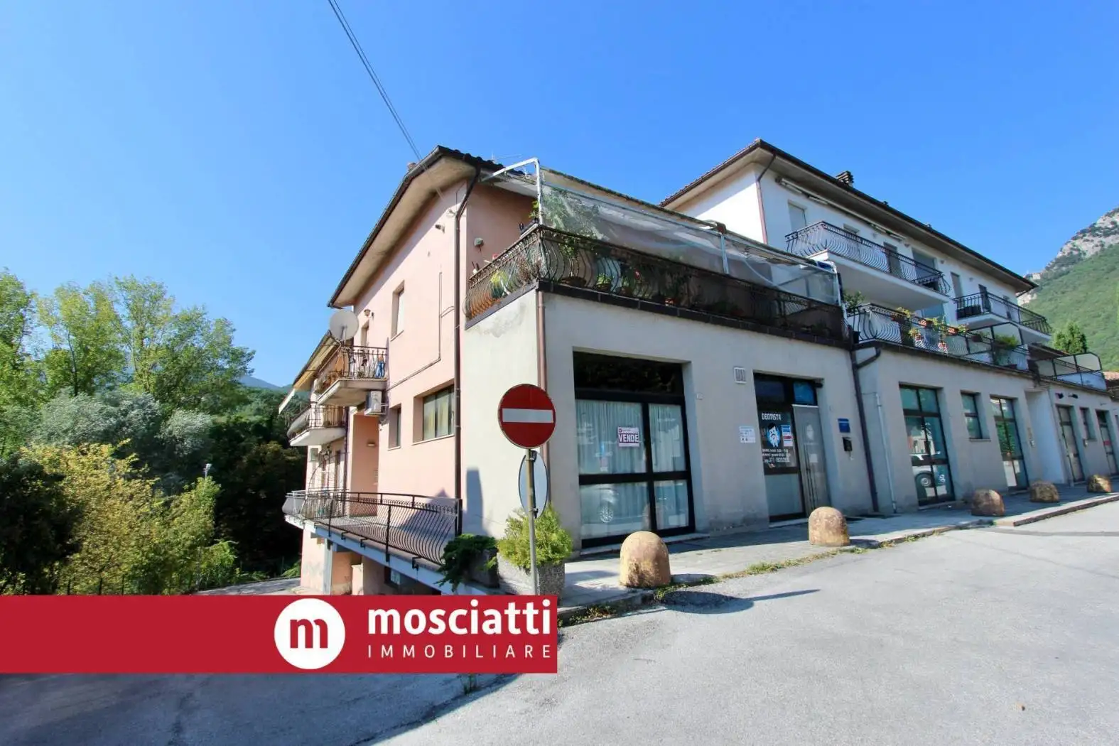 Appartamento in vendita a Esanatoglia