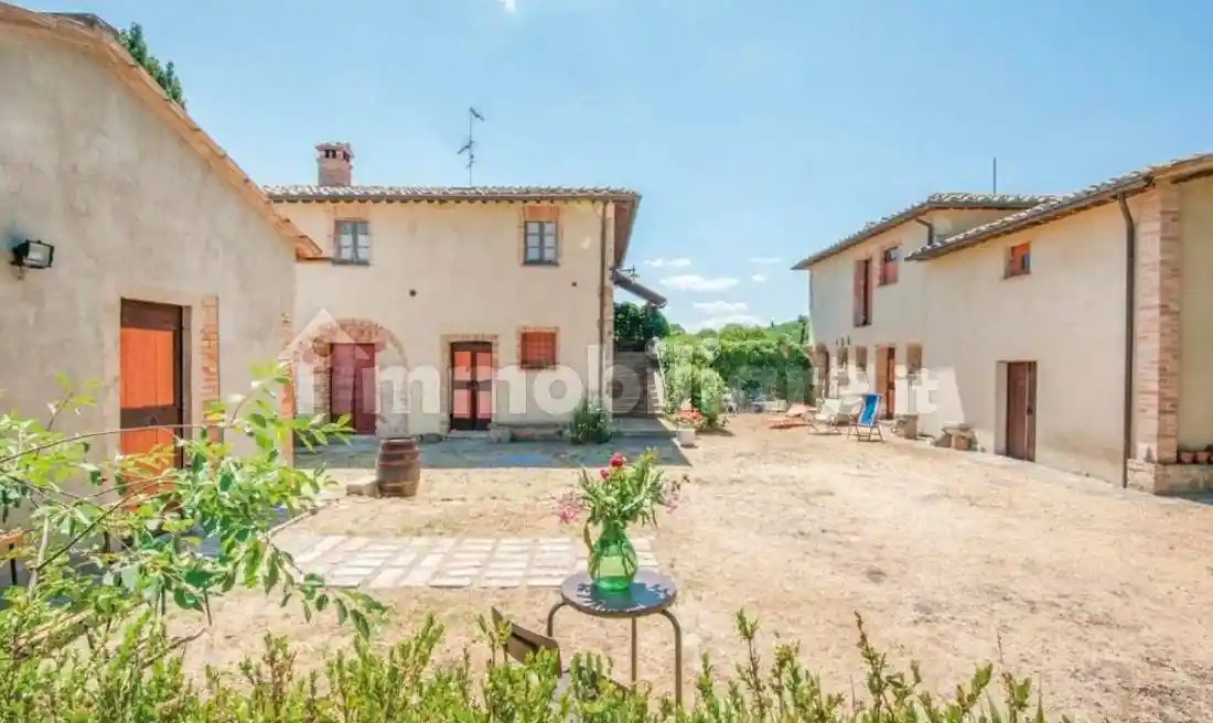 Rustico - Casale in vendita a Sarteano