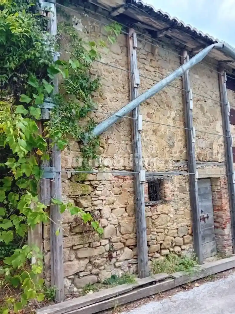 Rustico - Casale in vendita a Montereale