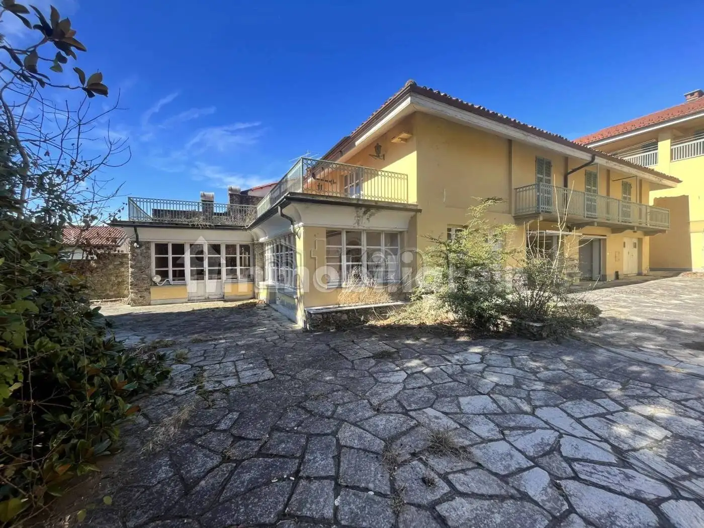 Villa in vendita a Pollone