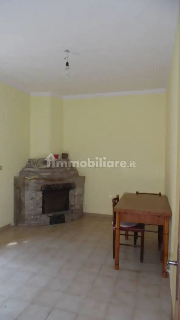 Rustico 120 m², Calitri - foto 2