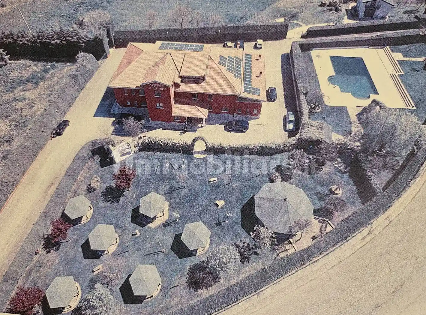 Villa plurifamiliare 450 m², Nusco - foto 2