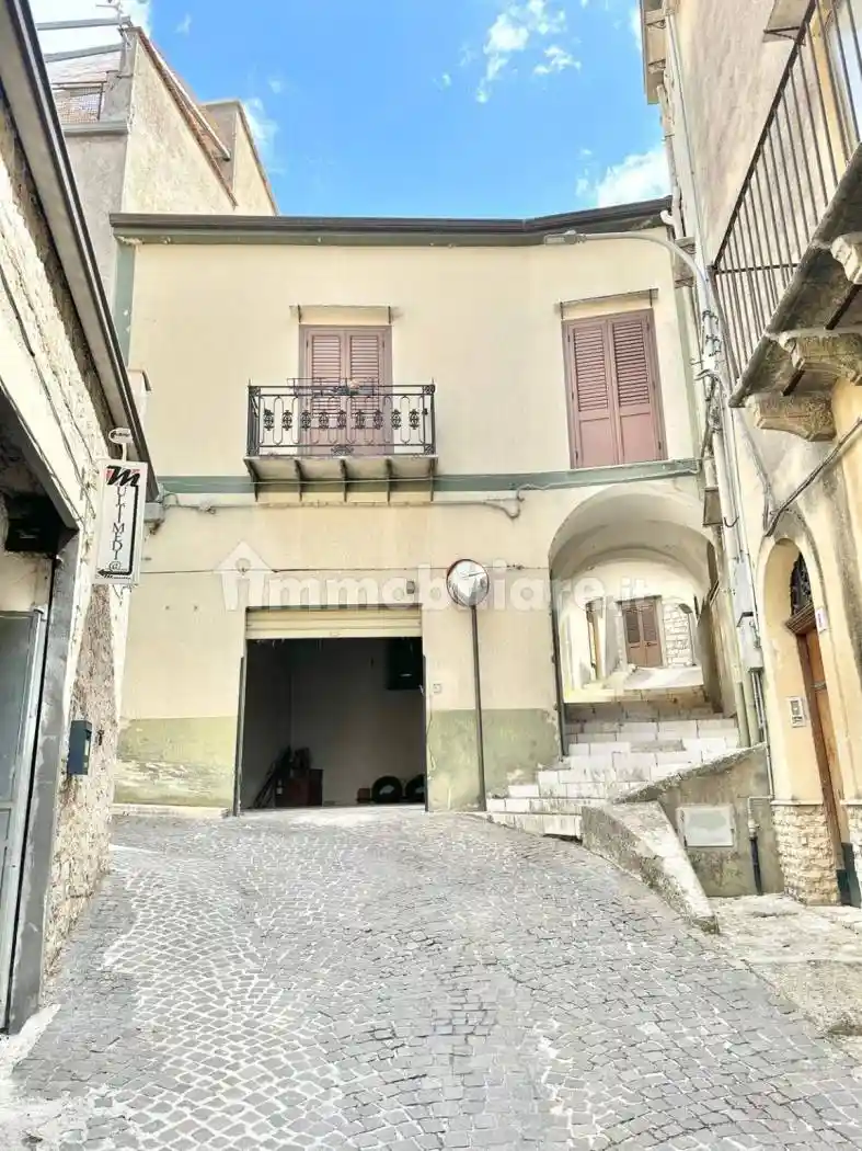 Casa indipendente in vendita a Bisacquino