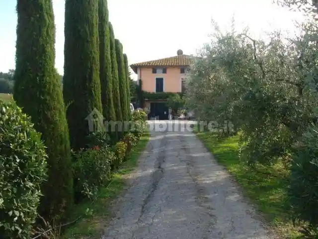 Rustico - Casale in vendita a Montecarlo