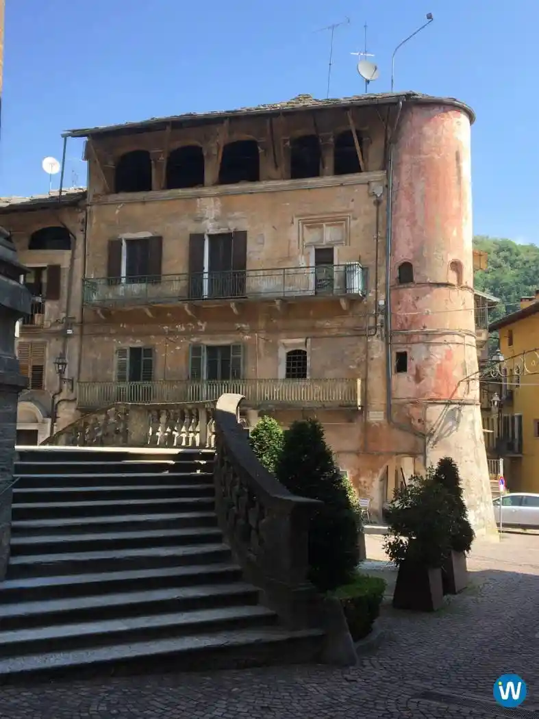 Palazzo - Edificio in vendita a Venasca