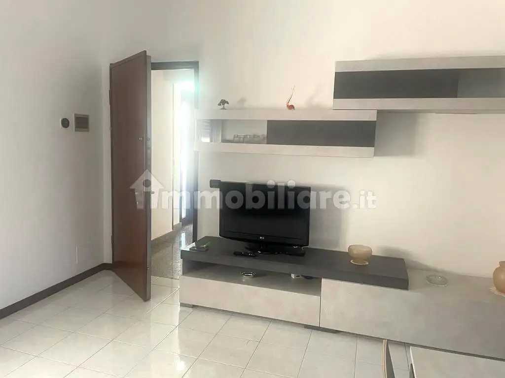 Appartamento in affitto a Villa Cortese