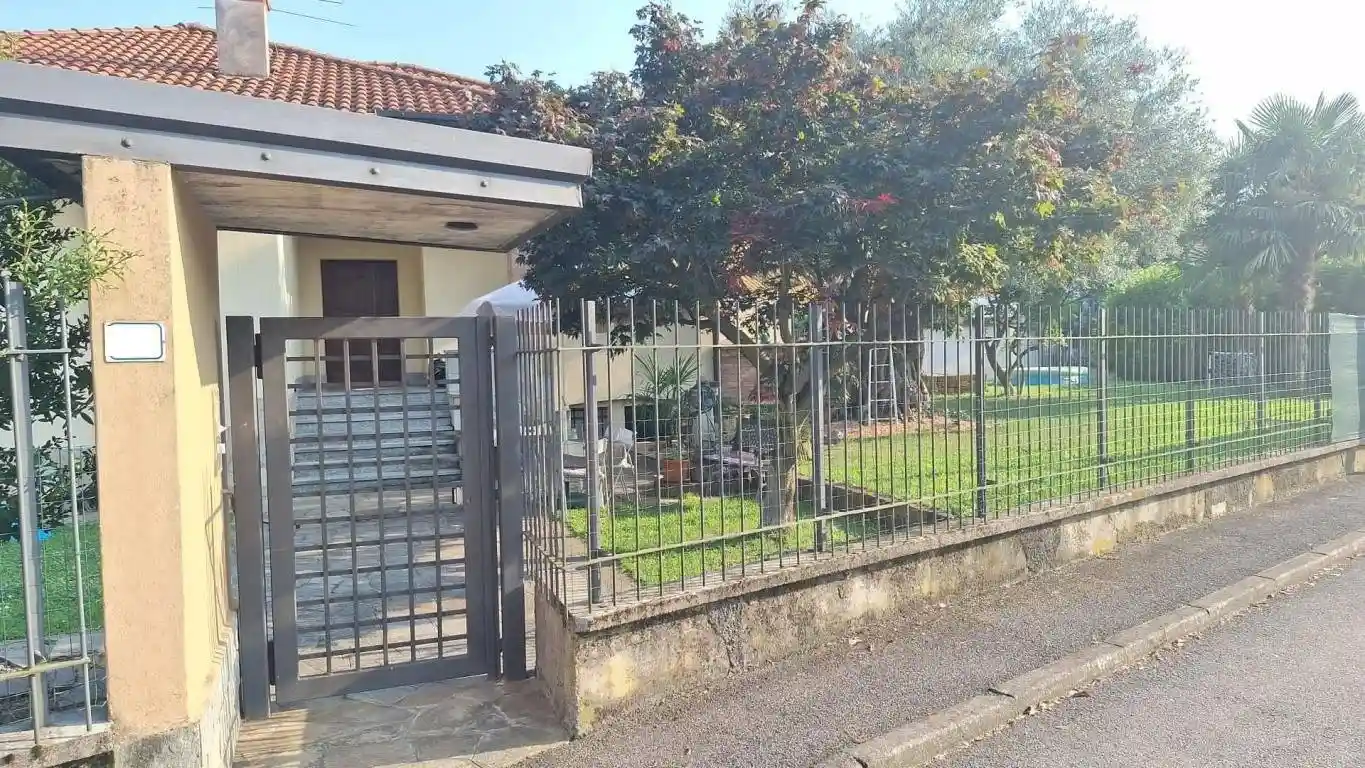 Villa in vendita a Casorezzo