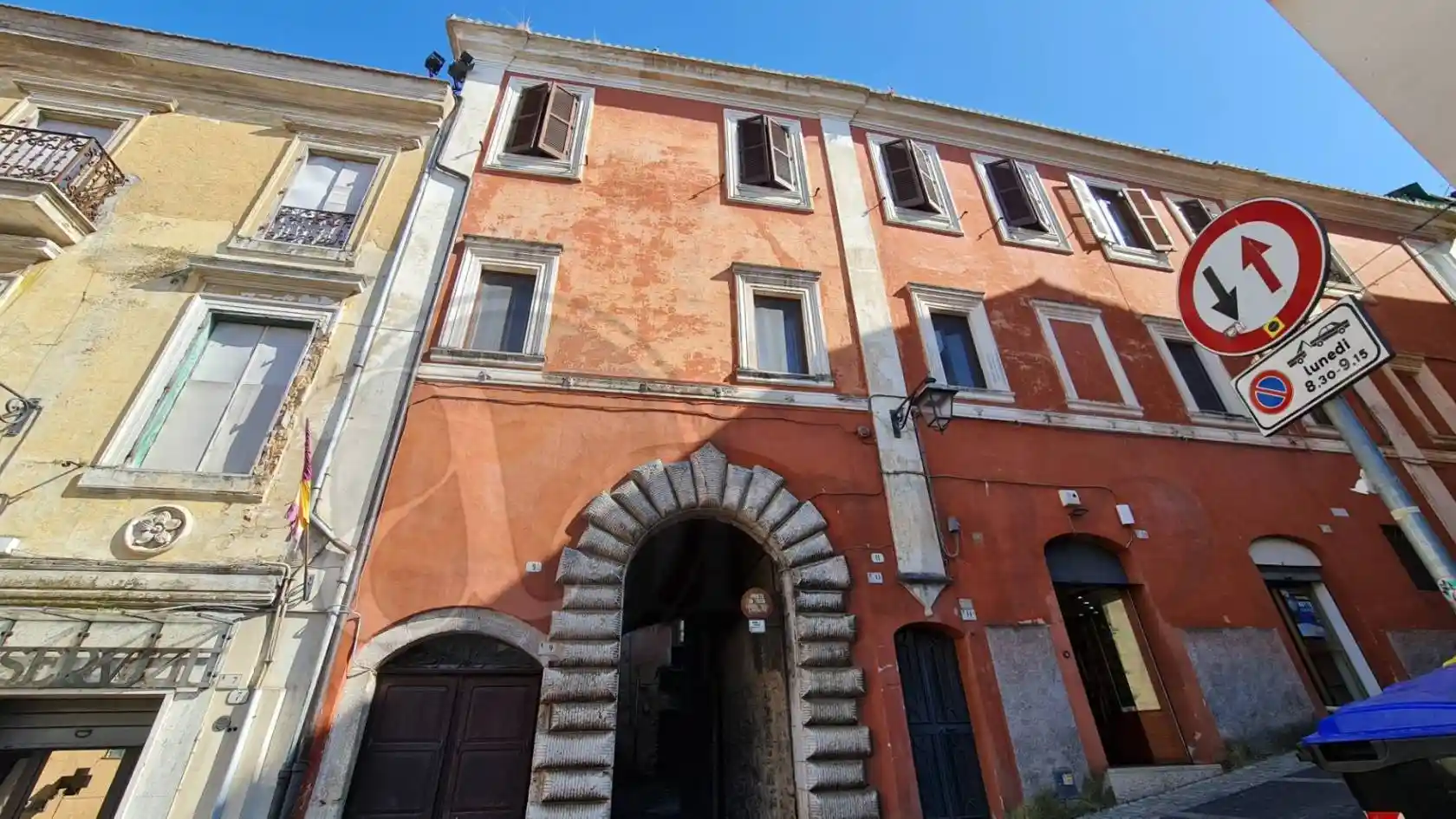 Palazzo - Edificio in vendita a Priverno