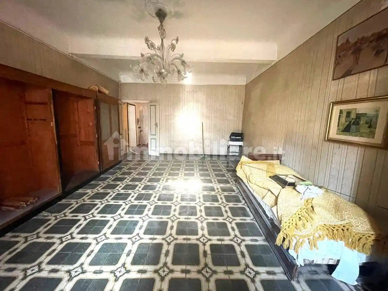 Palazzo - Edificio in vendita a Reggio Emilia