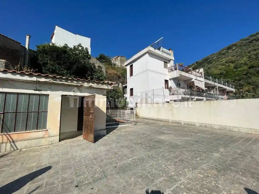 Casa indipendente in vendita a Messina