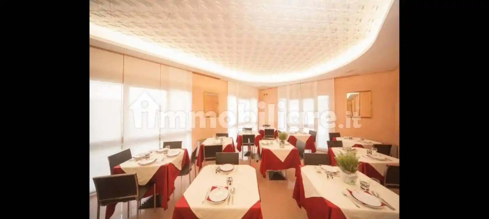 Palazzo - Edificio in vendita a Rimini