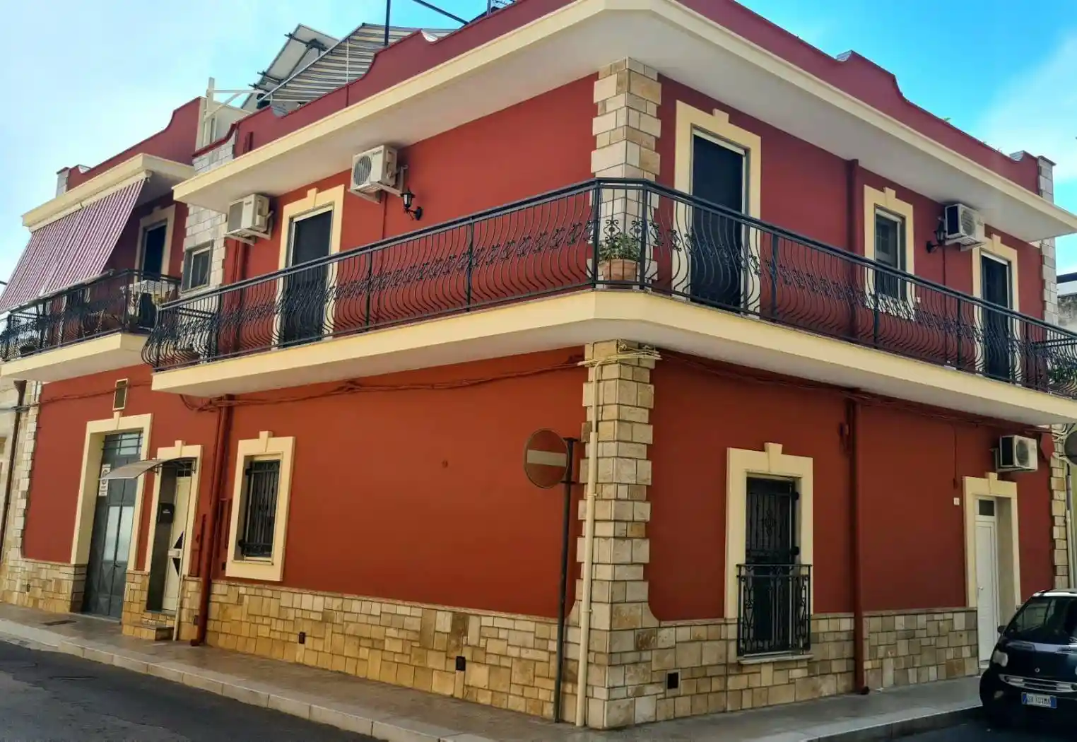 Palazzo - Edificio in vendita a San Vito dei Normanni