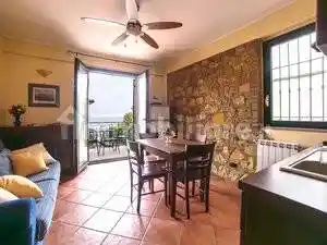 Appartamento in affitto a Aci Castello