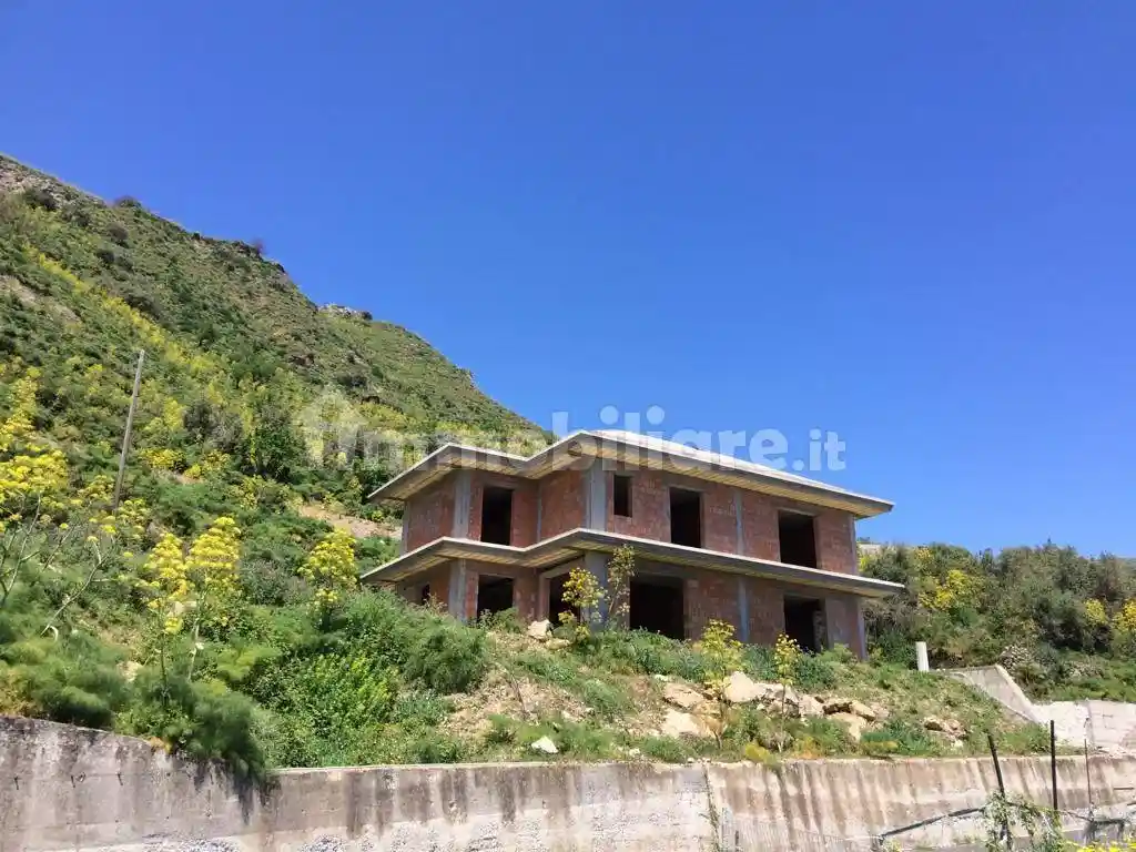 Rustico - Casale in vendita a Gallodoro