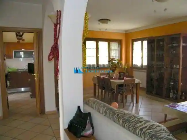 Appartamento in vendita a Montignoso