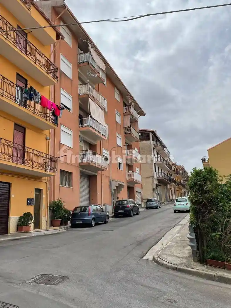 Appartamento in vendita a Montelepre