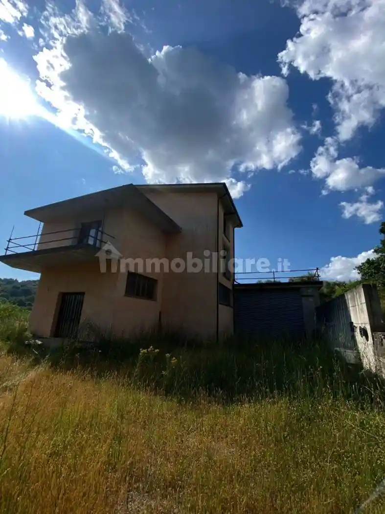 Villa in vendita a Serrone