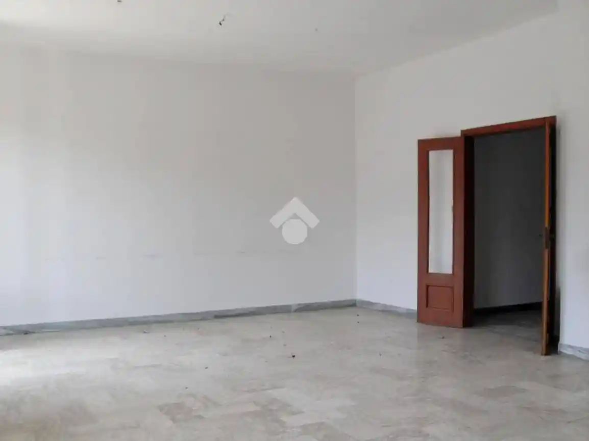 Appartamento via Salvatore Pescatori 83, Emanuele II, C. Colombo, Morelli e Silvati, Avellino - foto 2