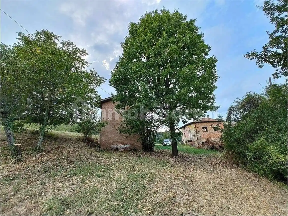 Rustico - Casale in vendita a Lugagnano Val d'Arda