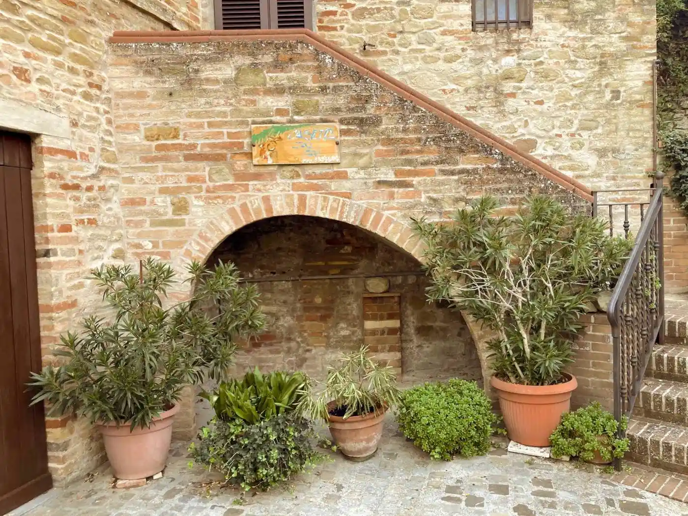 Terratetto plurifamiliare 241 m², ottimo stato, Ripe San Ginesio - foto 5