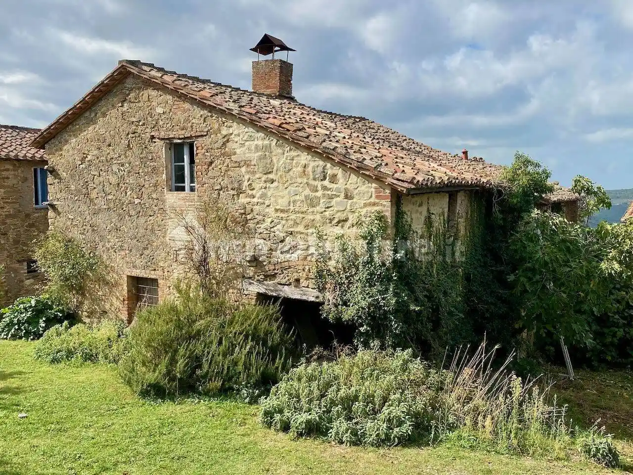 Rustico - Casale in vendita a Magione
