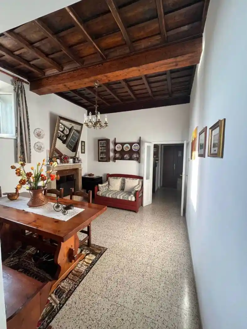 Appartamento in vendita a Poli